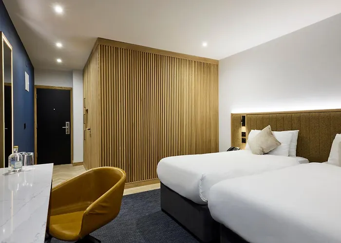 Superior Twin Room